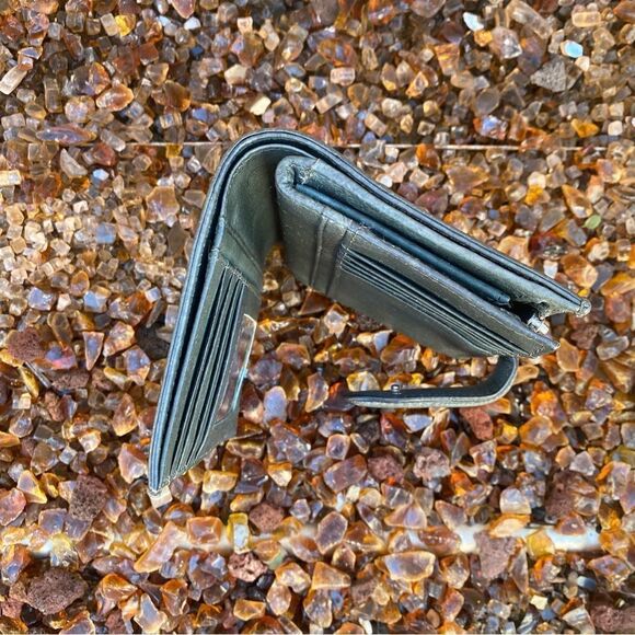 Liebeskind Berlin Forest Green Leather Wallet. - Picture 7 of 10